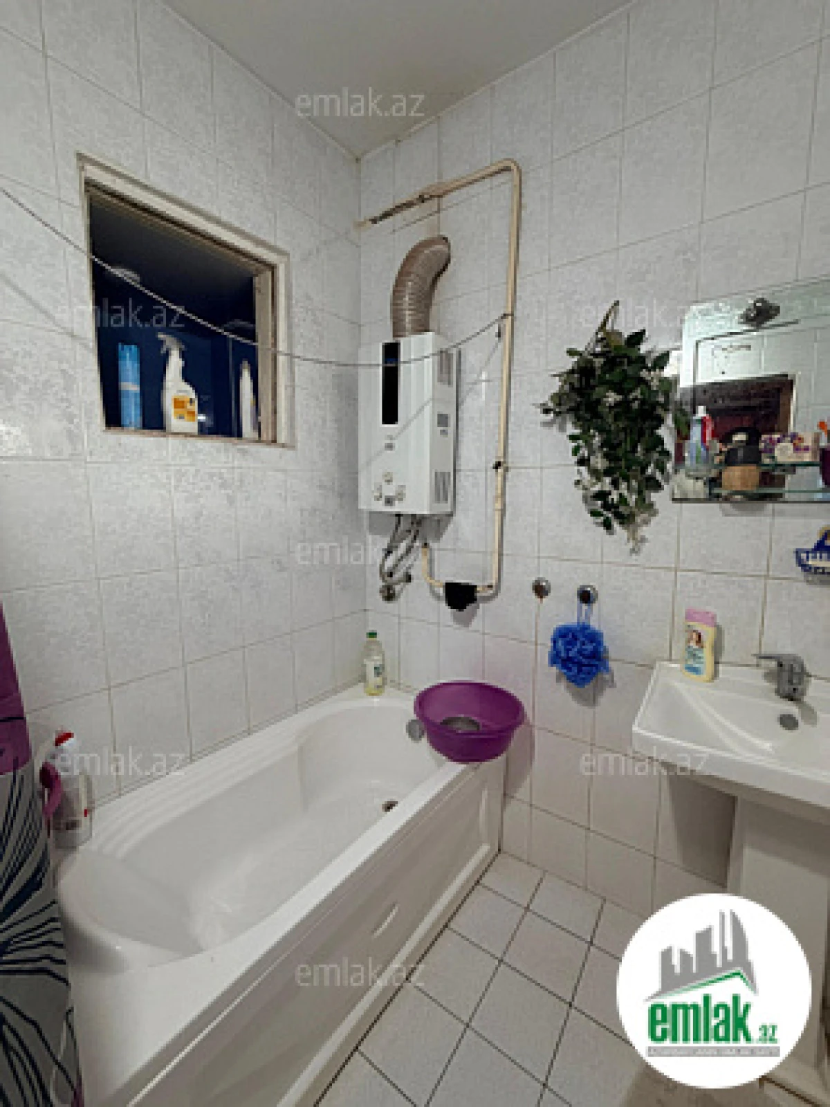 Satılır 3 otaqlı köhnə tikili 75 m²