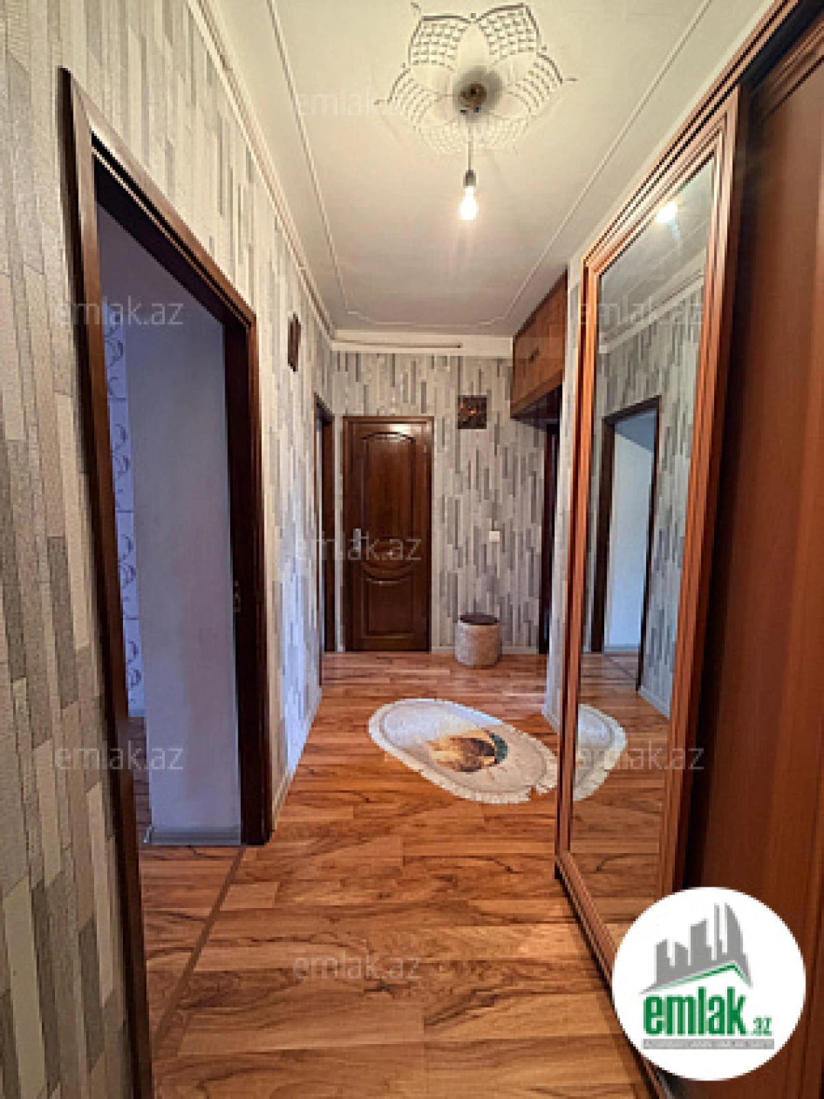 Satılır 3 otaqlı köhnə tikili 75 m²