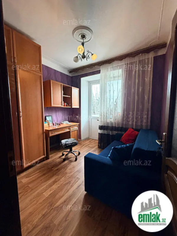 Satılır 3 otaqlı köhnə tikili 75 m²