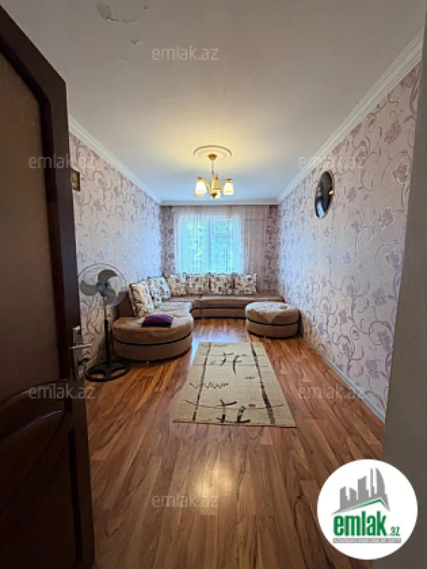 Satılır 3 otaqlı köhnə tikili 75 m²