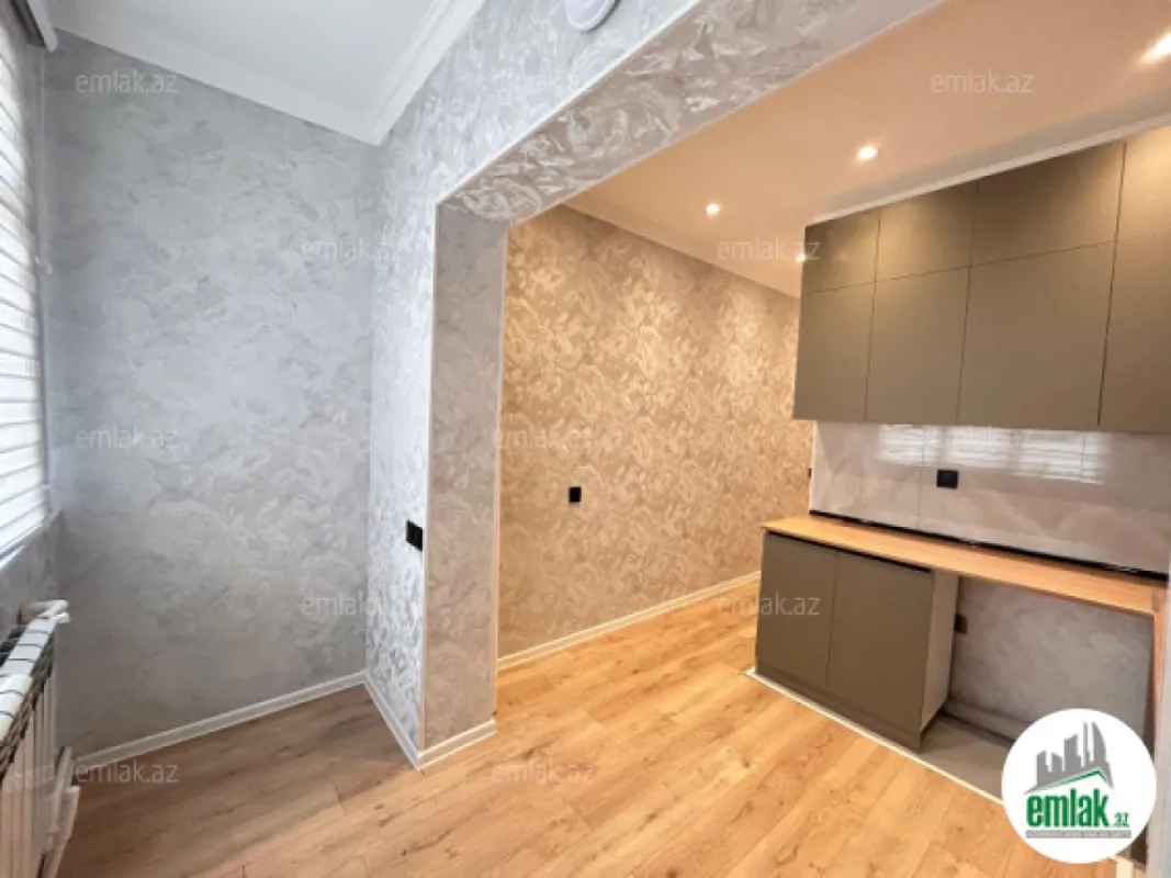 Satılır 3 otaqlı köhnə tikili 80 m²