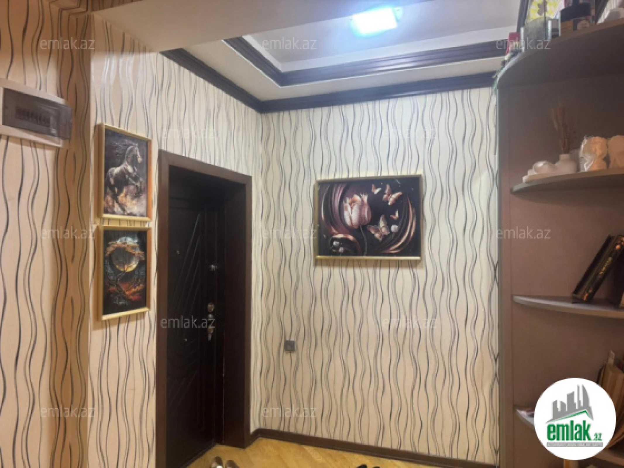 Satılır 2 otaqlı yeni tikili 80 m²