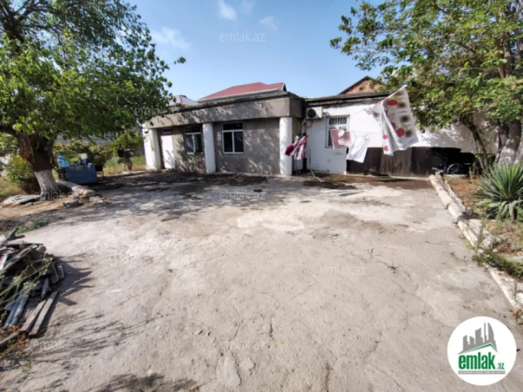 Satılır 4 otaqlı həyət evi 120 m²