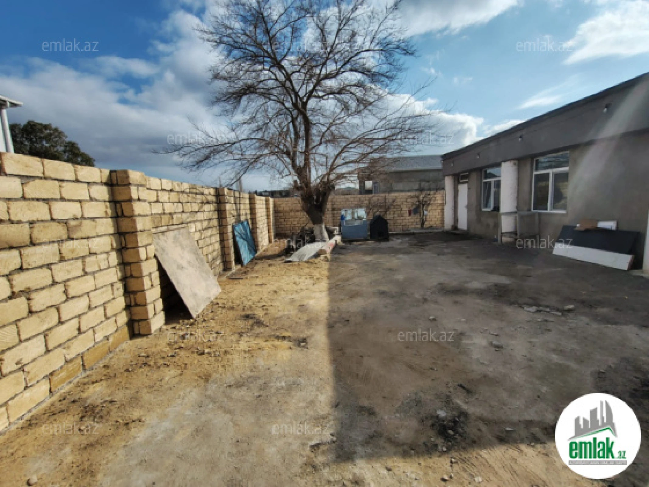 Satılır 4 otaqlı həyət evi 120 m²