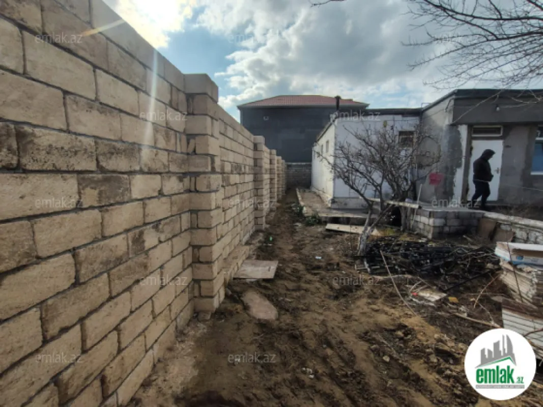 Satılır 4 otaqlı həyət evi 120 m²