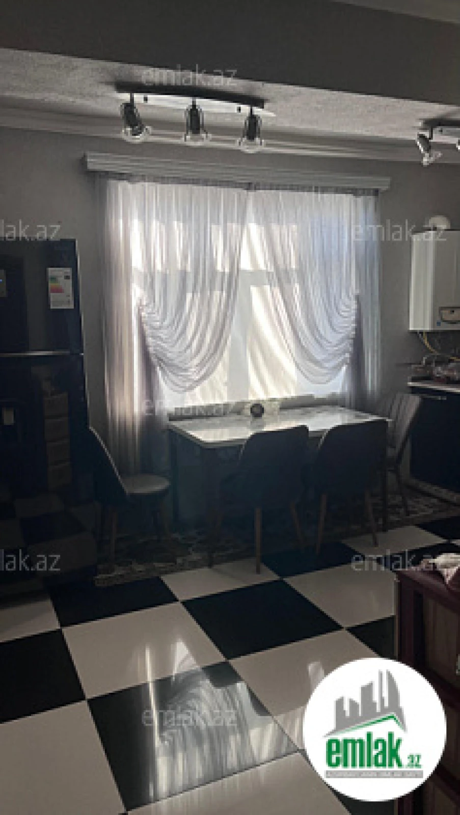 Satılır 3 otaqlı yeni tikili 142 m²