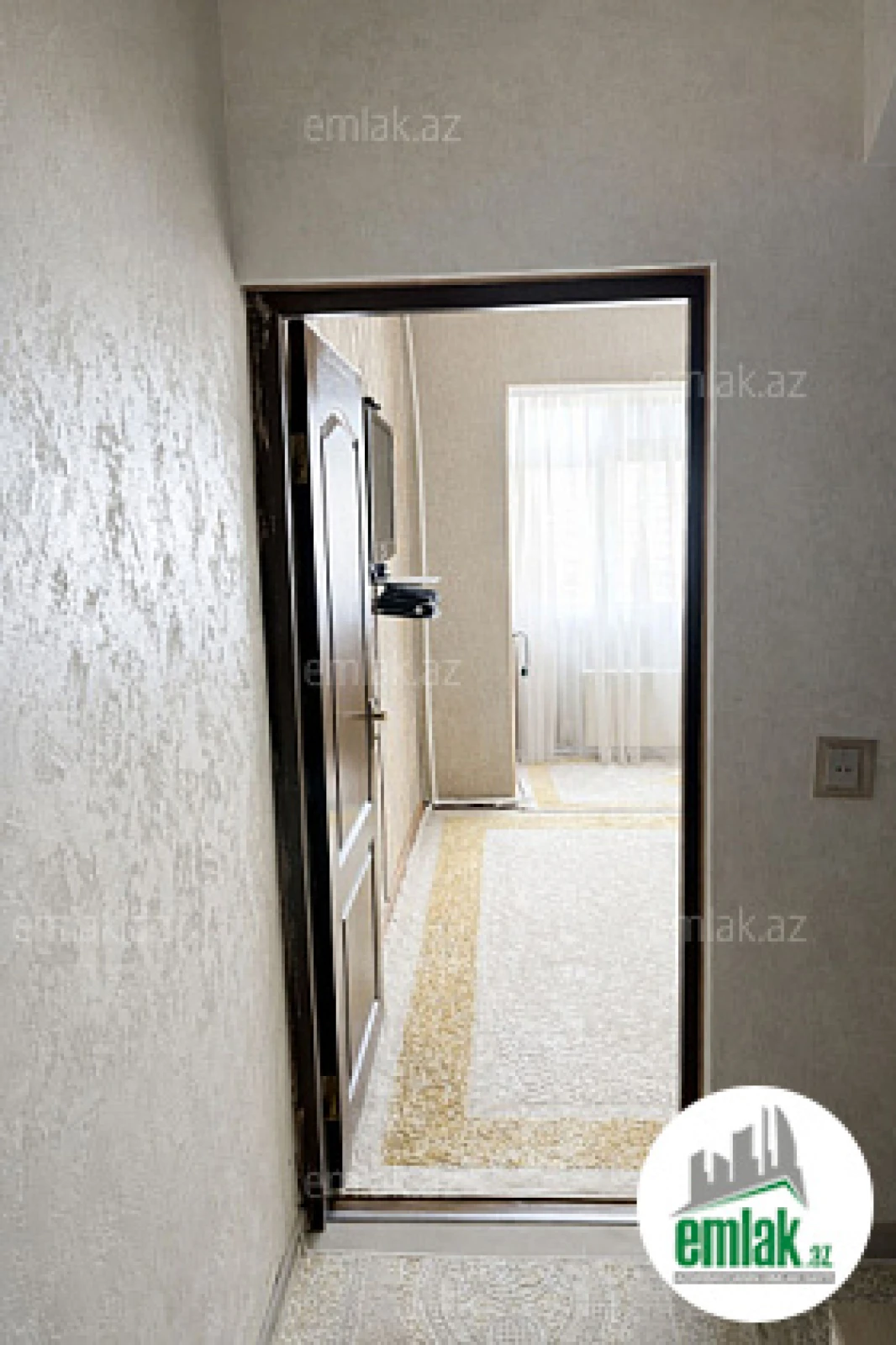 Satılır 2 otaqlı köhnə tikili 45 m²
