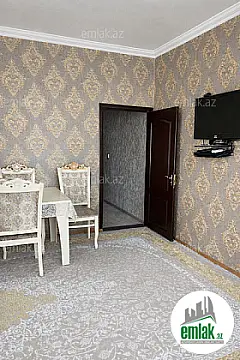 Satılır 2 otaqlı köhnə tikili 45 m²