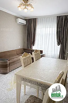Satılır 2 otaqlı köhnə tikili 45 m²