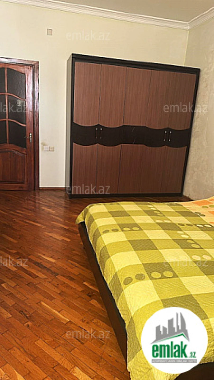 Satılır 3 otaqlı yeni tikili 125 m²