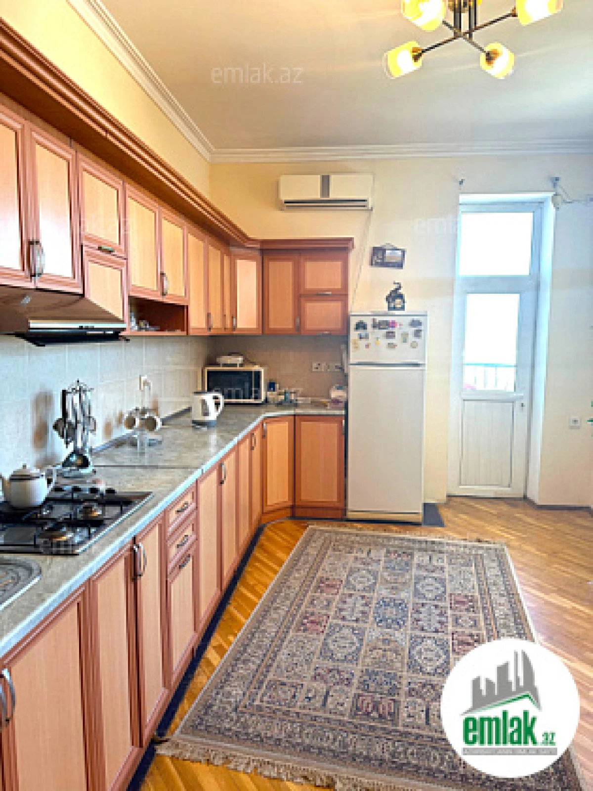 Satılır 3 otaqlı yeni tikili 125 m²