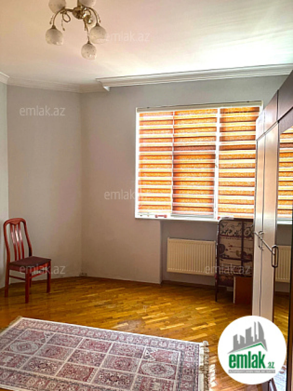 Satılır 3 otaqlı yeni tikili 125 m²