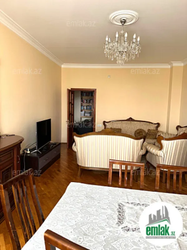 Satılır 3 otaqlı yeni tikili 125 m²