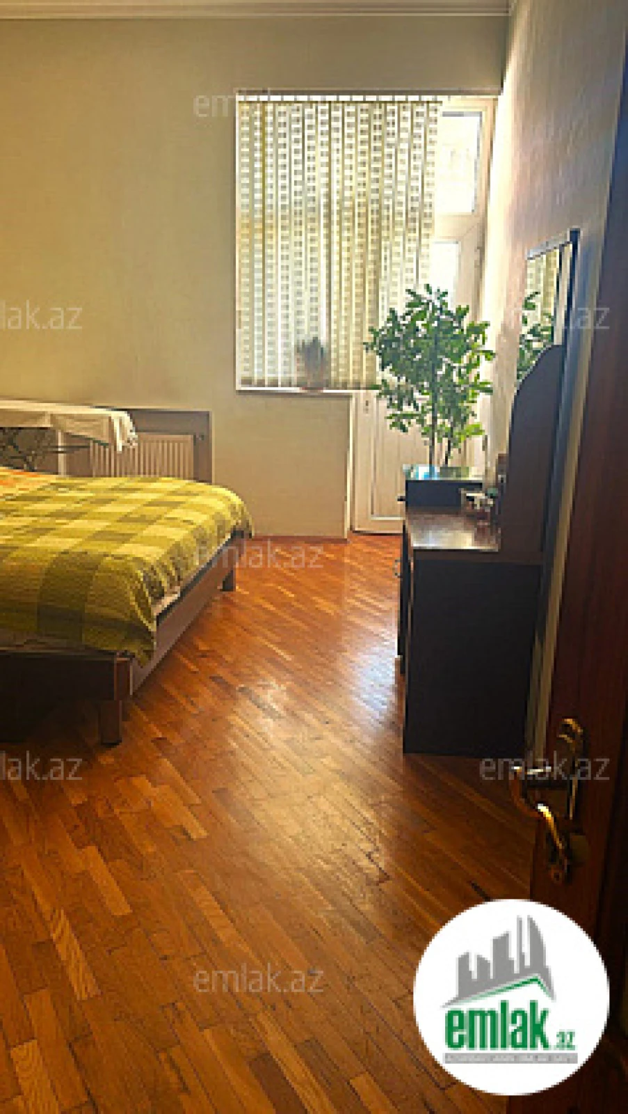 Satılır 3 otaqlı yeni tikili 125 m²