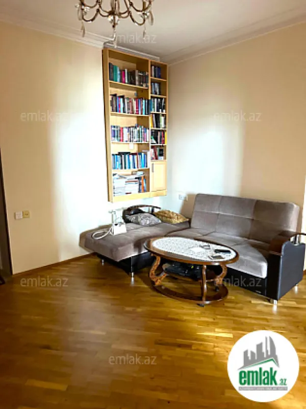 Satılır 3 otaqlı yeni tikili 125 m²
