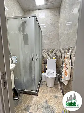 Satılır 3 otaqlı köhnə tikili 70 m²