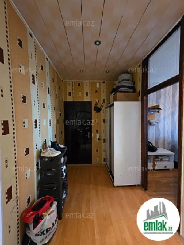 Satılır 3 otaqlı köhnə tikili 80 m²