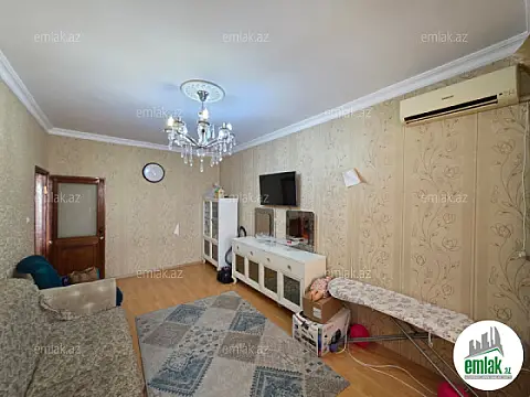 Satılır 3 otaqlı köhnə tikili 80 m²