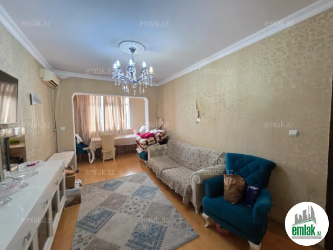 Satılır 3 otaqlı köhnə tikili 80 m²