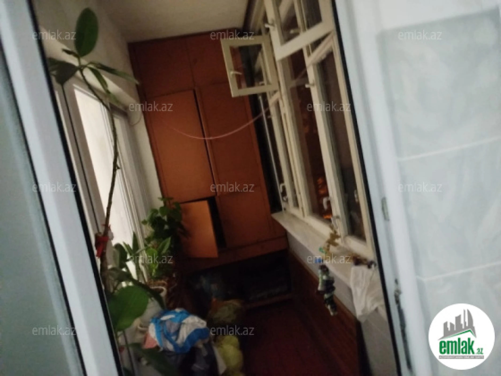 Satılır 3 otaqlı köhnə tikili 90 m²