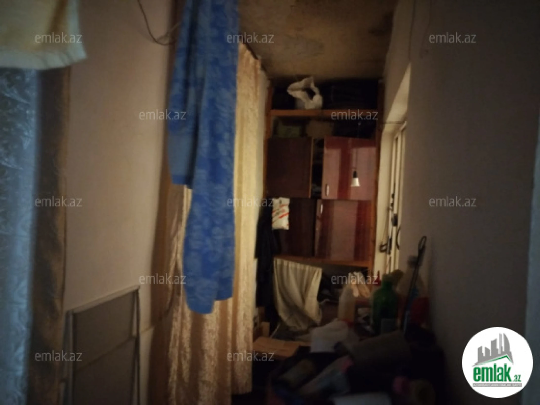 Satılır 3 otaqlı köhnə tikili 90 m²