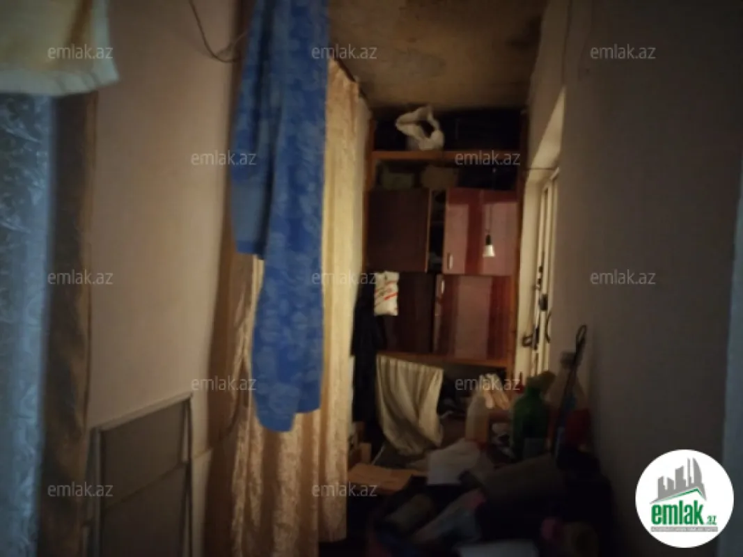 Satılır 3 otaqlı köhnə tikili 90 m²