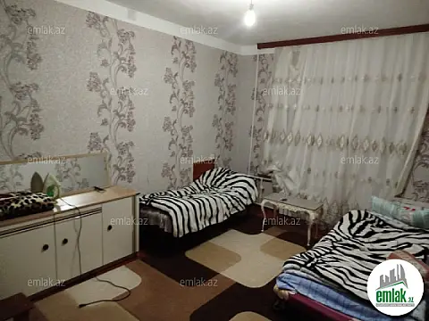 Satılır 3 otaqlı köhnə tikili 90 m²