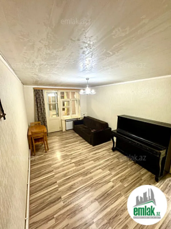 Satılır 2 otaqlı köhnə tikili 65 m²