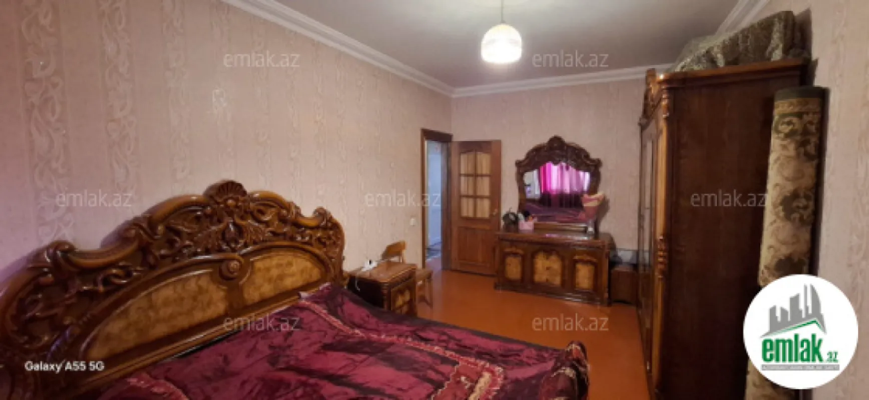Satılır 4 otaqlı köhnə tikili 110 m²