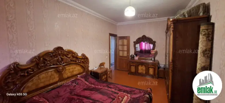 Satılır 4 otaqlı köhnə tikili 110 m²