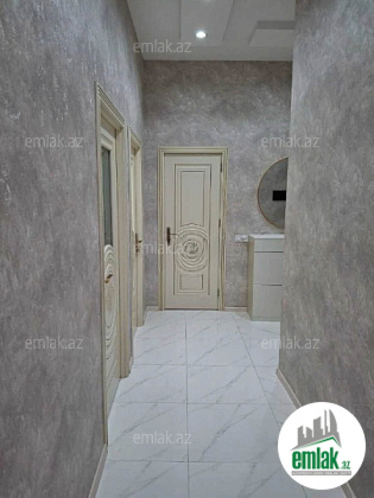 Satılır 2 otaqlı yeni tikili 71 m²