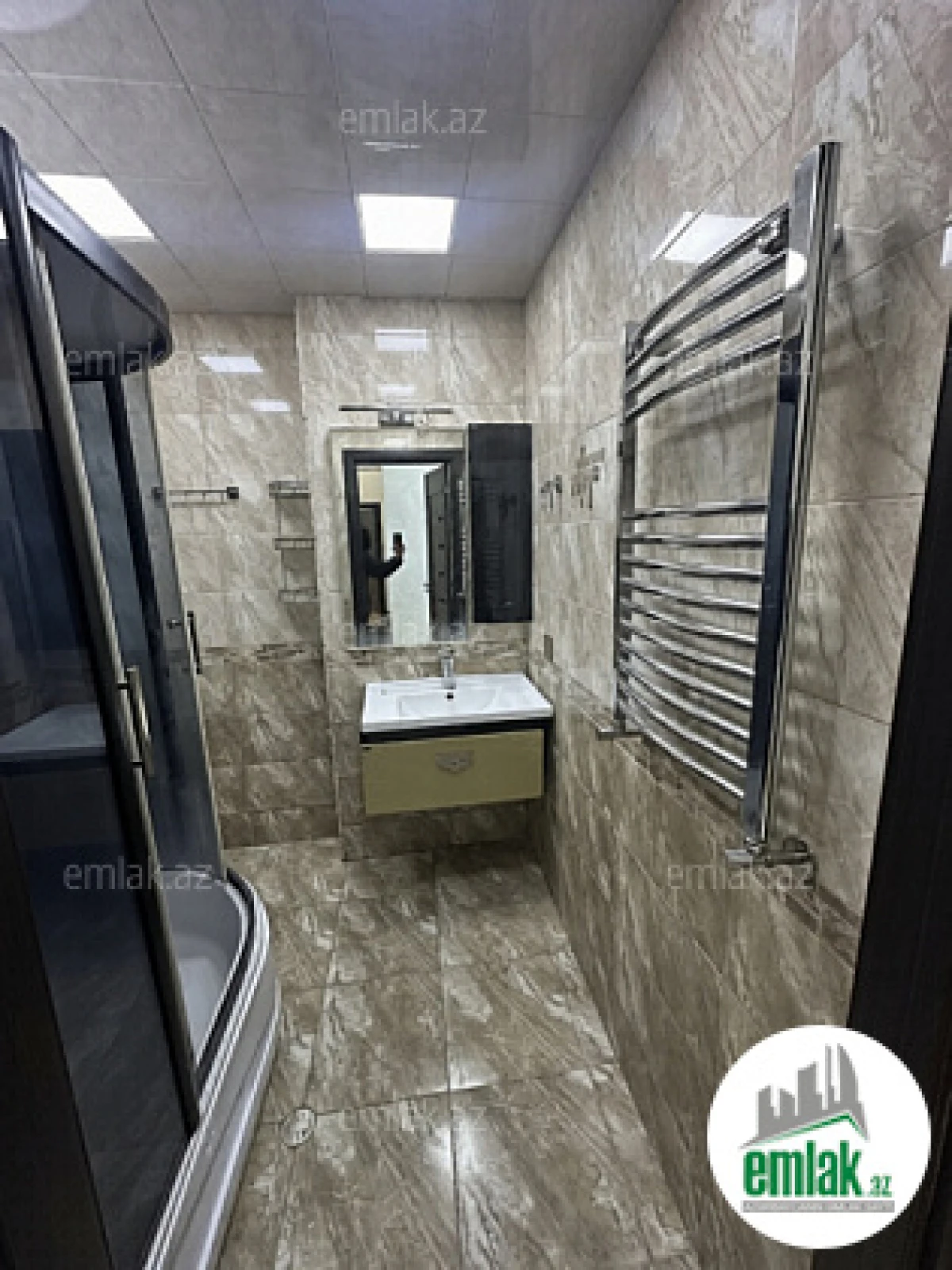 Satılır 3 otaqlı yeni tikili 122 m²