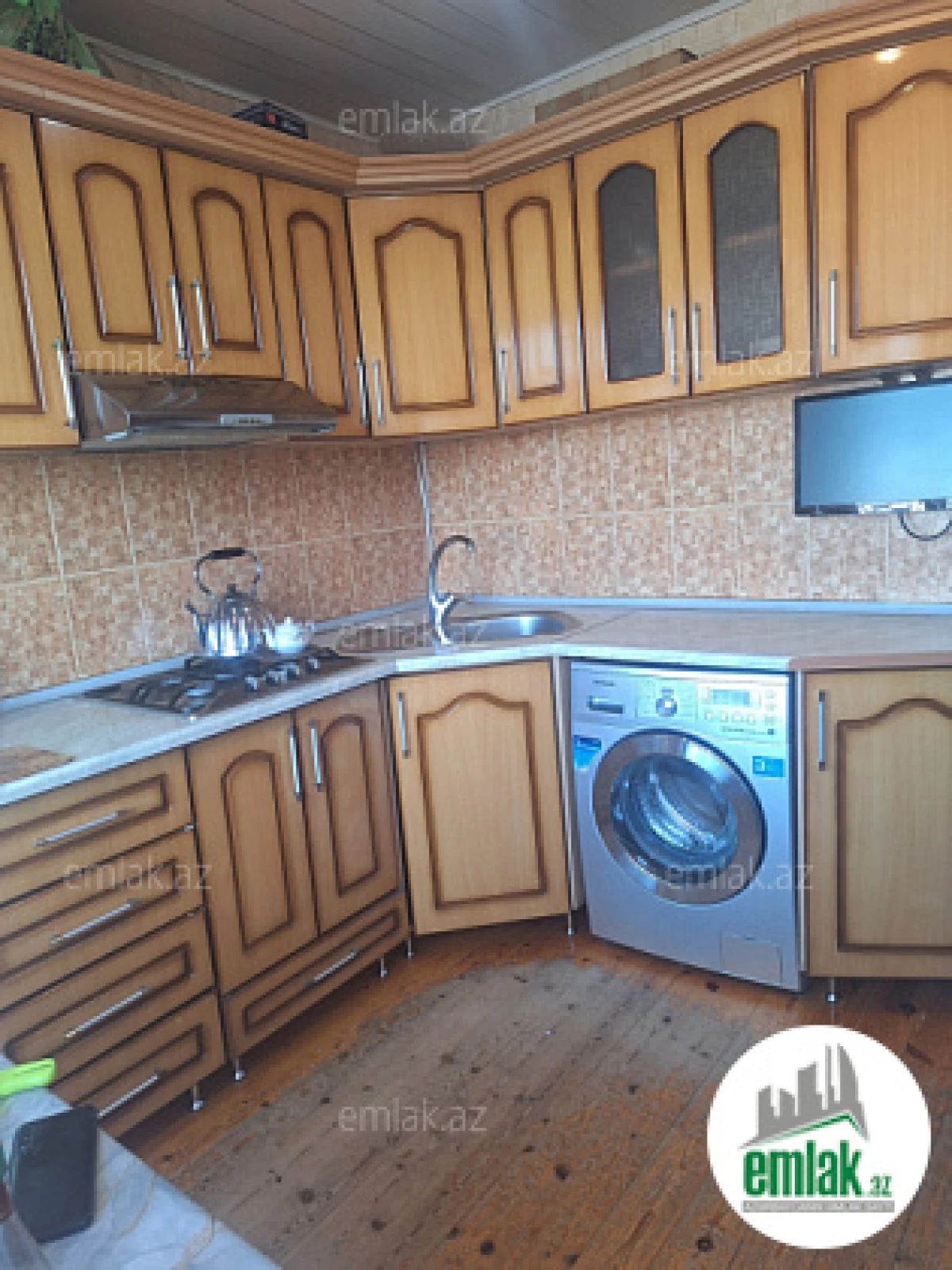 Satılır 2 otaqlı köhnə tikili 60 m²