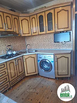 Satılır 2 otaqlı köhnə tikili 60 m²