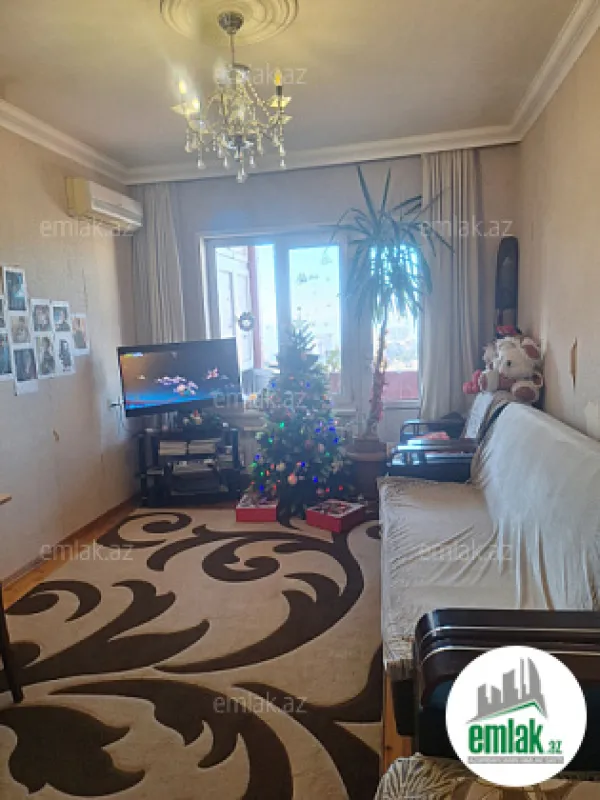 Satılır 2 otaqlı köhnə tikili 60 m²