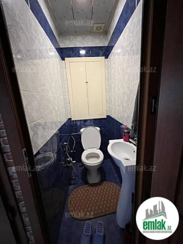 Satılır 2 otaqlı köhnə tikili 75 m²