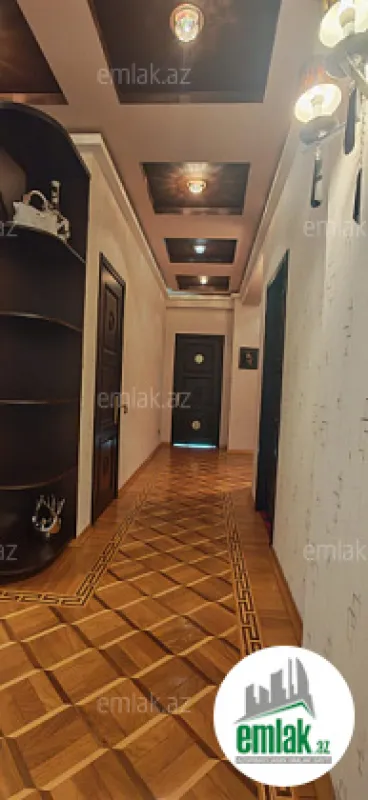 Satılır 4 otaqlı yeni tikili 180 m²