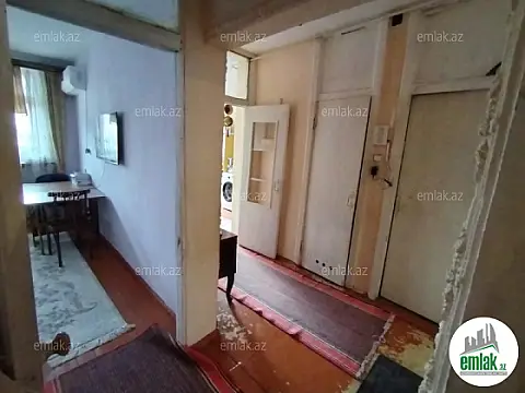 Satılır 2 otaqlı köhnə tikili 70 m²