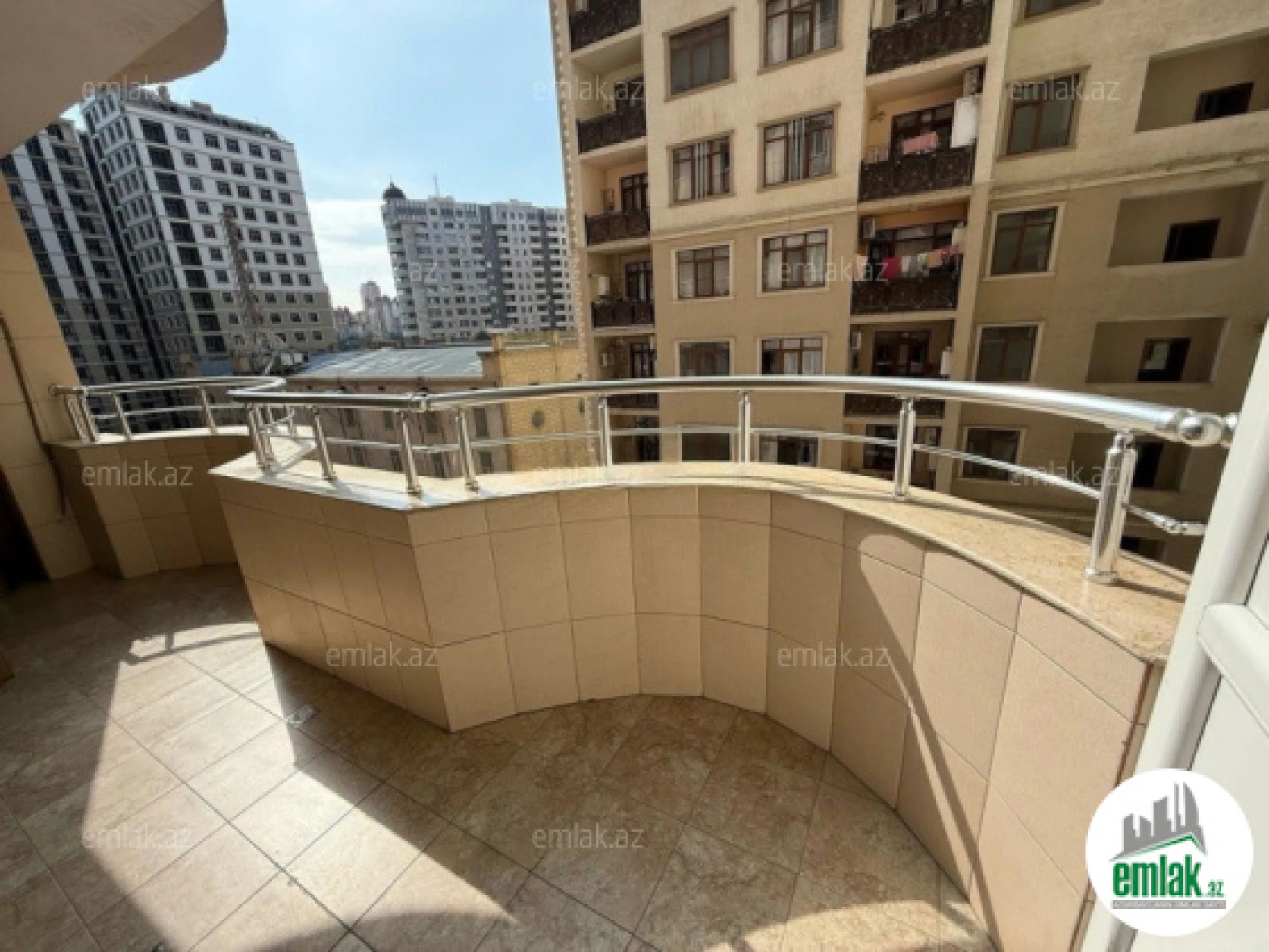 Satılır 3 otaqlı yeni tikili 169 m²