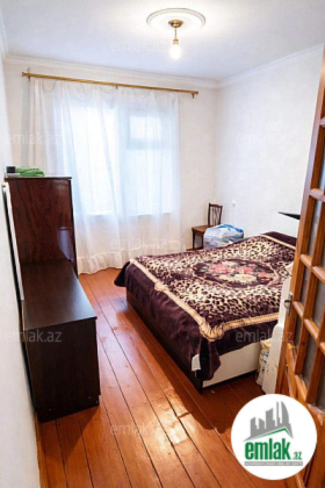 Satılır 3 otaqlı köhnə tikili 80 m²