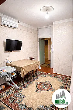 Satılır 3 otaqlı köhnə tikili 80 m²