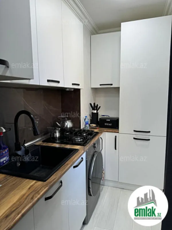 Satılır 3 otaqlı köhnə tikili 84 m²