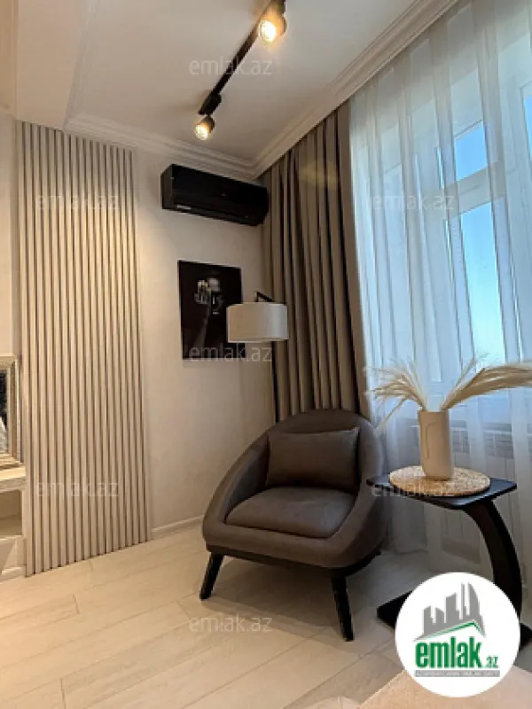 Satılır 3 otaqlı köhnə tikili 84 m²