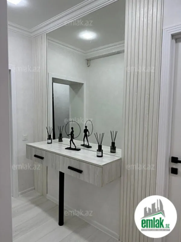Satılır 3 otaqlı köhnə tikili 84 m²