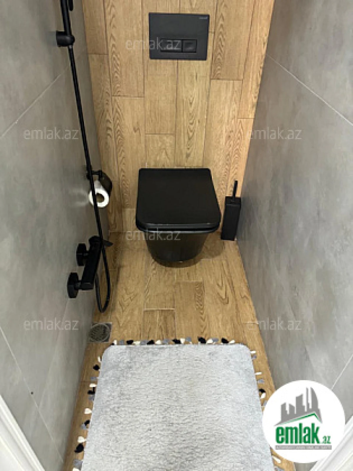 Satılır 3 otaqlı köhnə tikili 84 m²