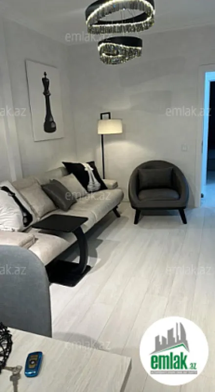 Satılır 3 otaqlı köhnə tikili 84 m²