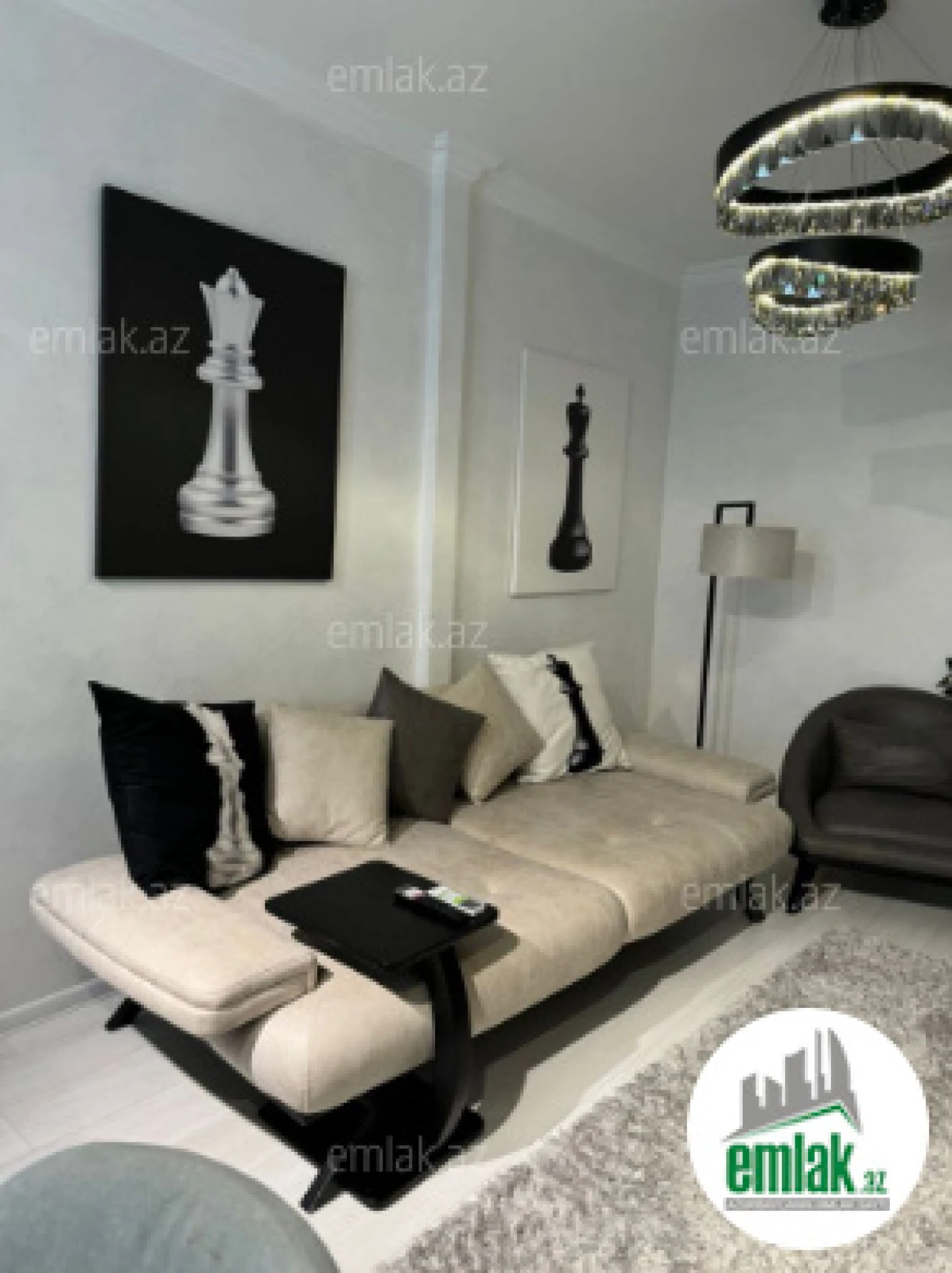 Satılır 3 otaqlı köhnə tikili 84 m²