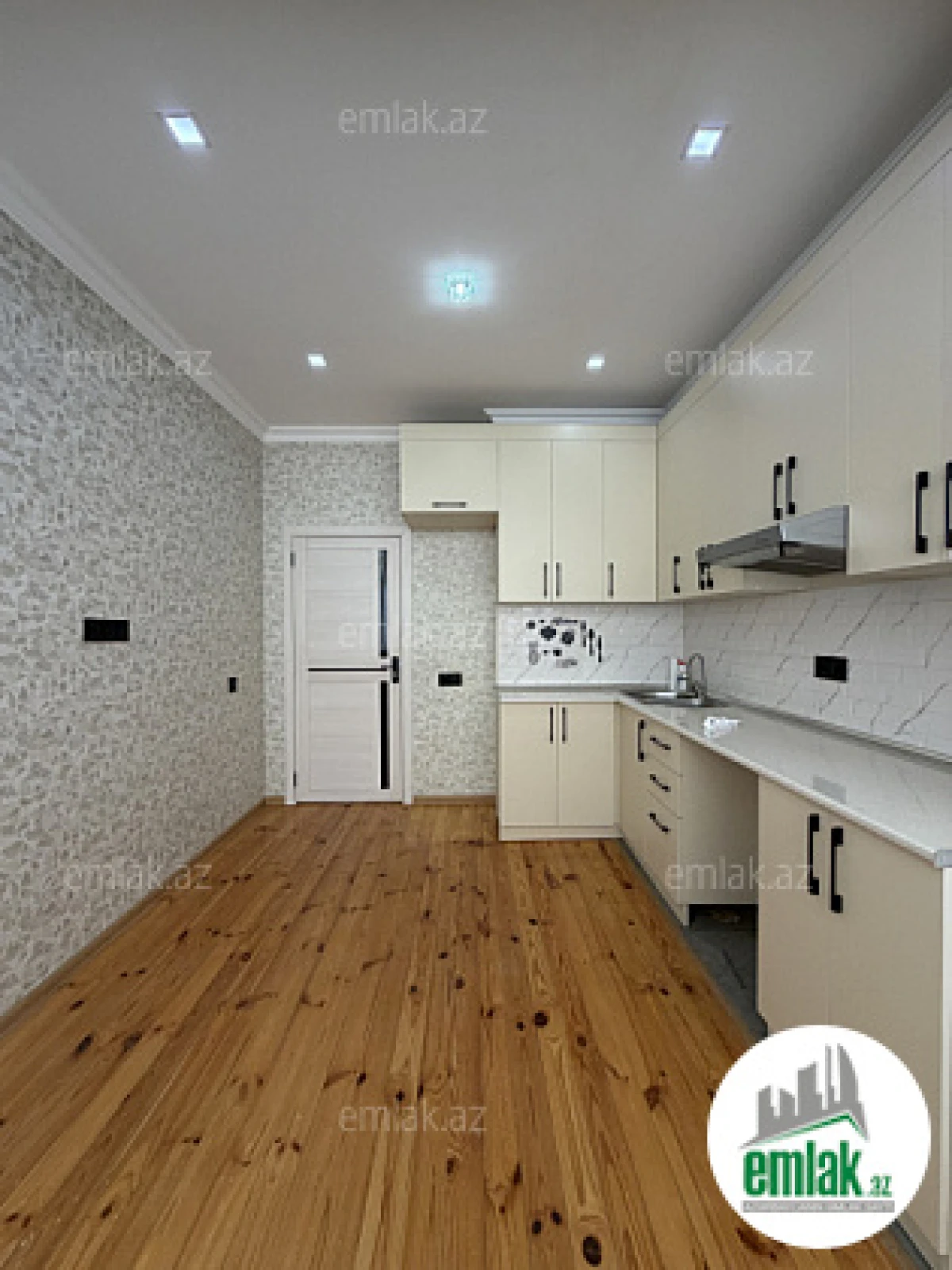 Satılır 2 otaqlı yeni tikili 54 m²