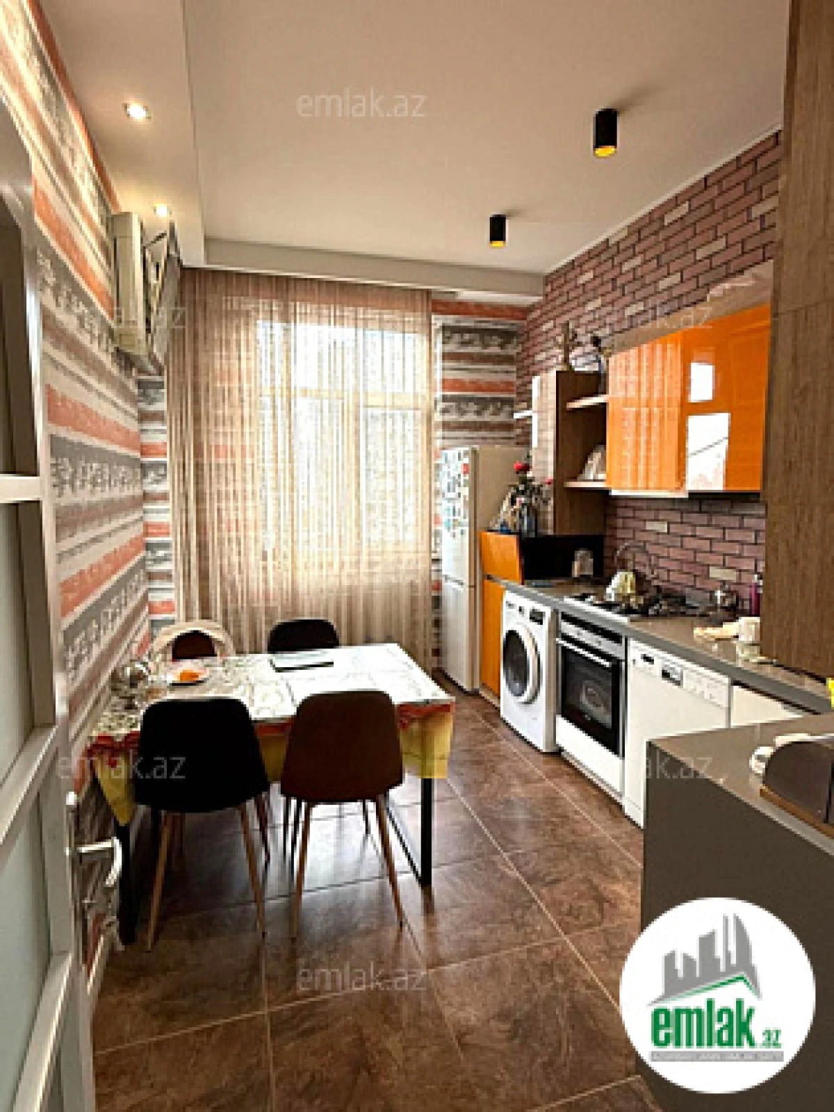 Satılır 3 otaqlı yeni tikili 105 m²