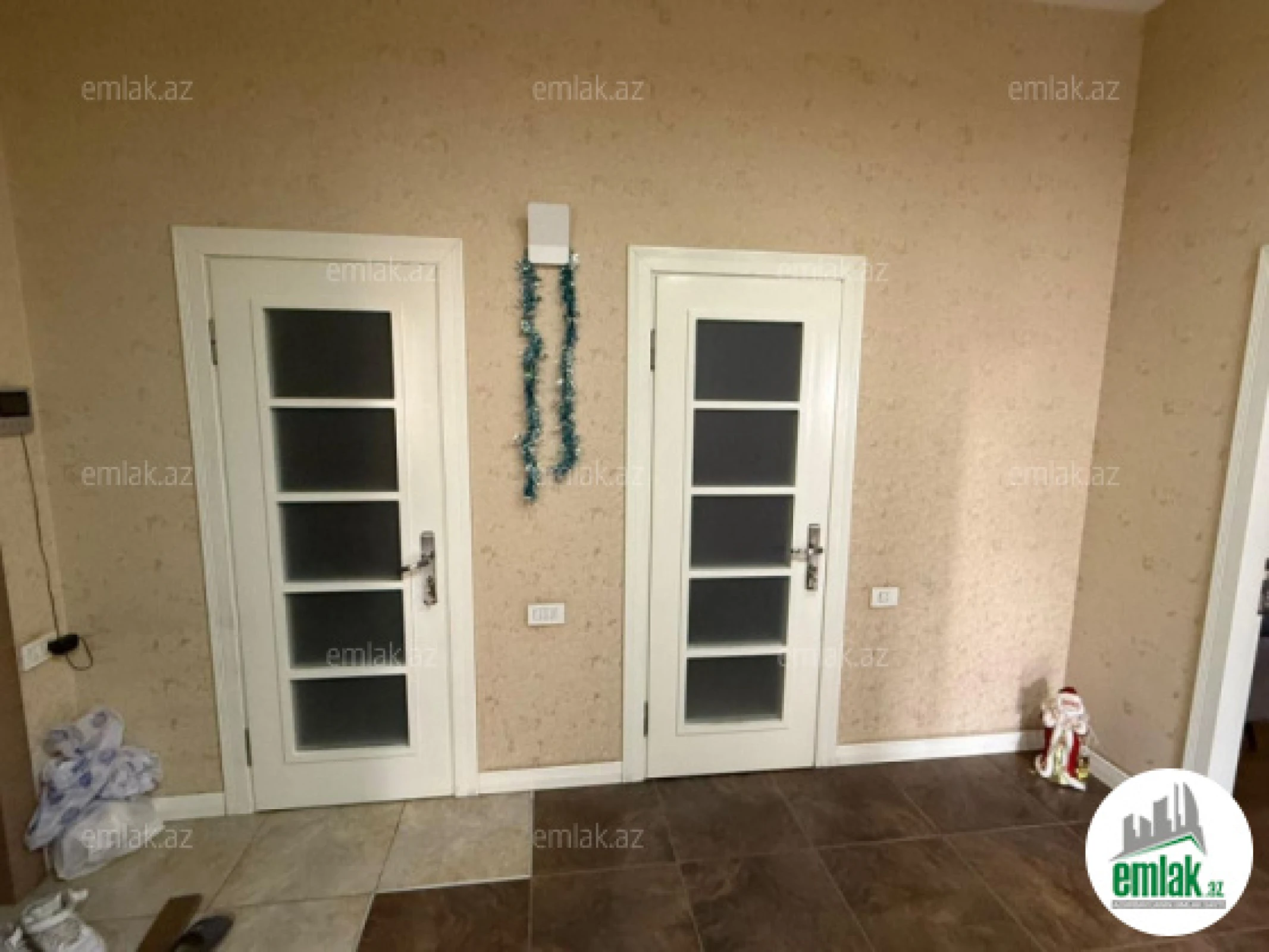 Satılır 3 otaqlı yeni tikili 105 m²